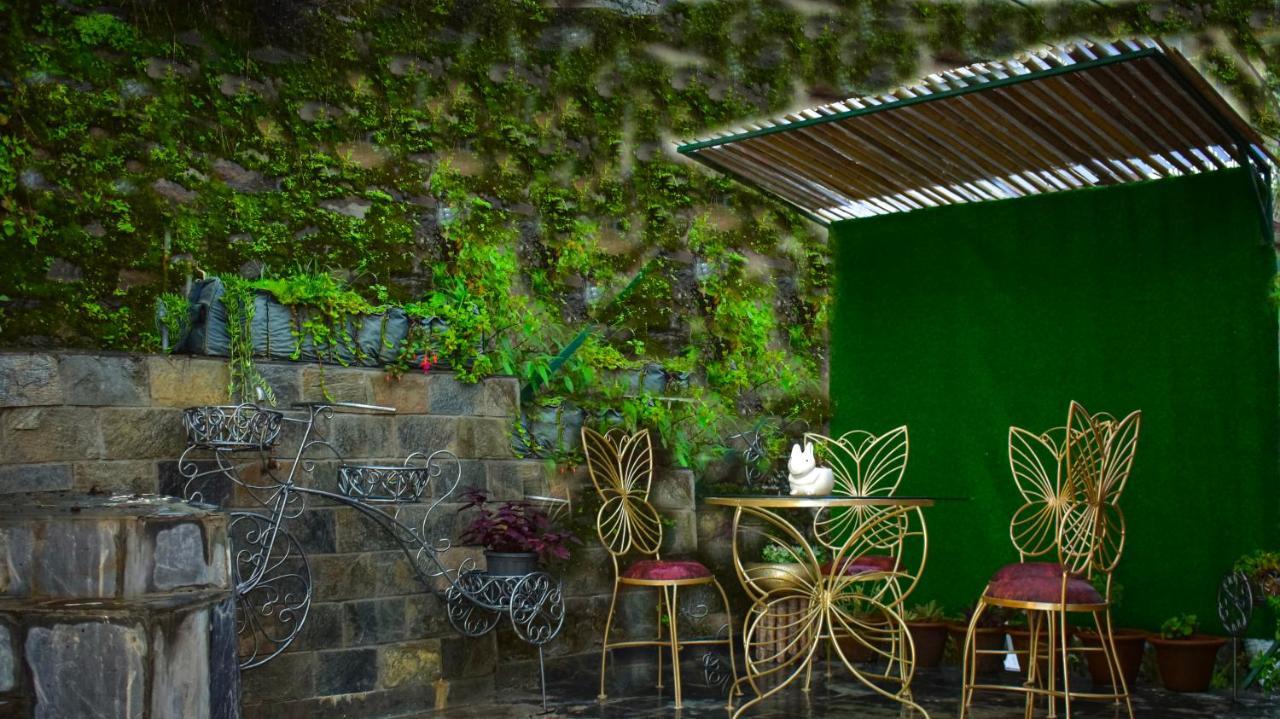 Bed and Breakfast The Westberry 50Mtrs Offroading And 50 Mtrs Nature Path Shimla Exterior foto