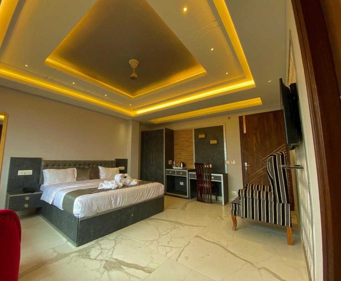 Bed and Breakfast The Westberry 50Mtrs Offroading And 50 Mtrs Nature Path Shimla Exterior foto