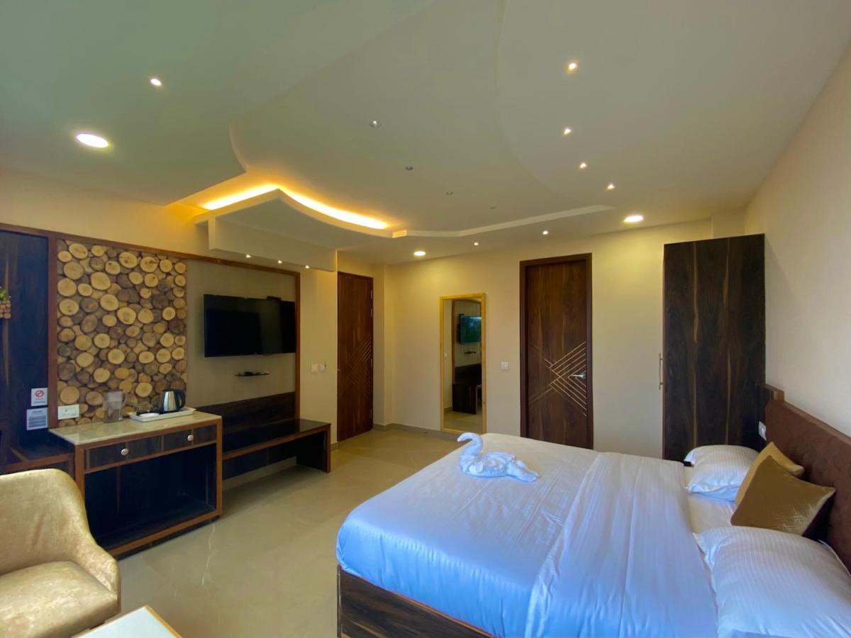 Bed and Breakfast The Westberry 50Mtrs Offroading And 50 Mtrs Nature Path Shimla Exterior foto